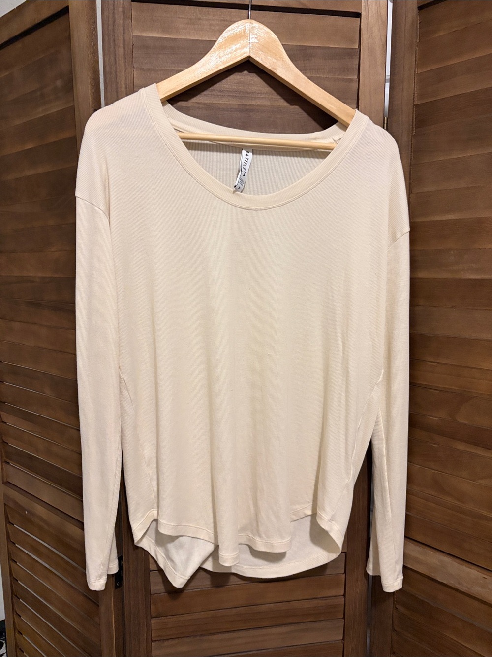 Athleta Light Cream Long Sleeve Scoop Neck Top